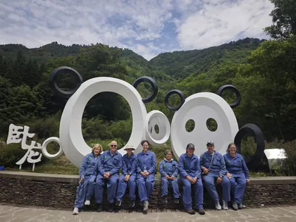 Group visit at the Wolong panda base near Chengdu