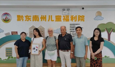 A Family Heritage Tour to China: Birthplace Reunion and Cultural Exploration in Guizhou