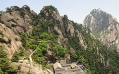 the Hundred-step Ladder to the Clouds